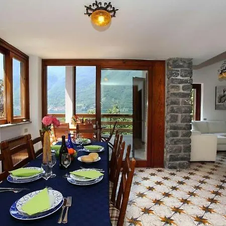 Sleeps 8 Pool Nesso