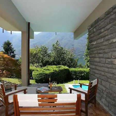 Sleeps 8 Pool Nesso